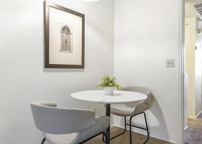 Landing Modern With Amazing Amenities Apartment Tucson