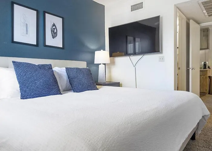 Landing Modern With Amazing Amenities *